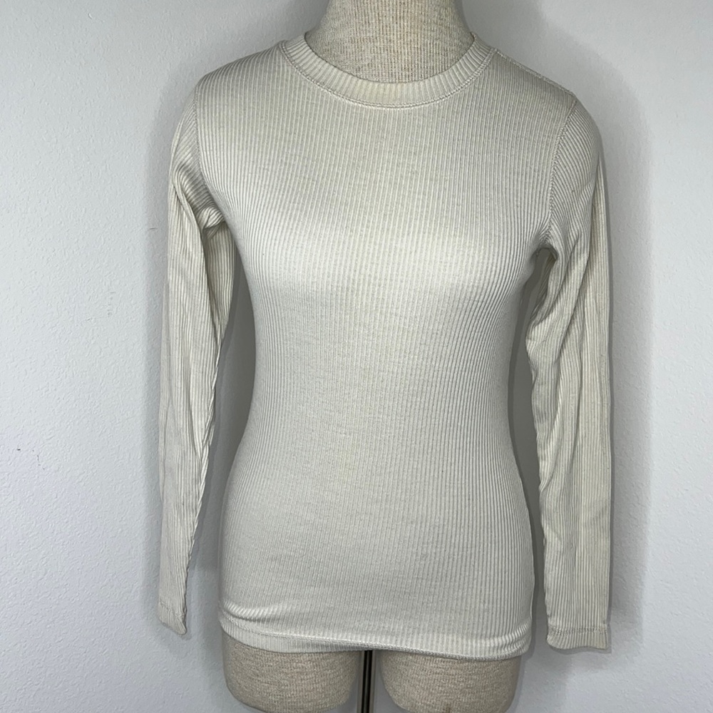 🔹 New York Ribs Crewneck Ribbed Long Sleeve Top